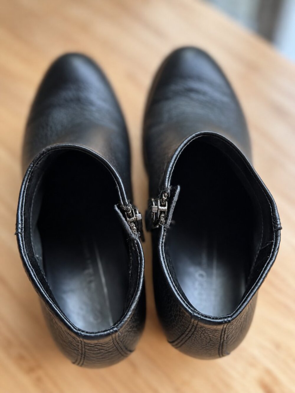 ECCO Black Leather Ankle Booties Size 7 Block Heel Side Zip - Picture 12 of 16
